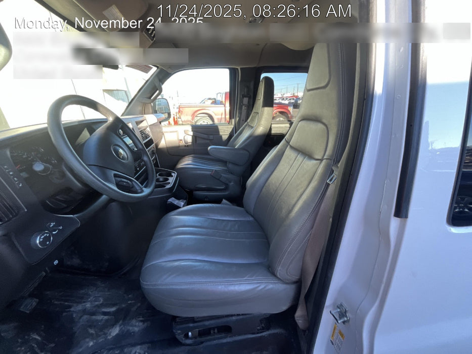 2025 CHEVROLET Express Van - Rental
