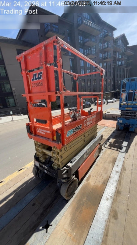 2022 JLG ES1932