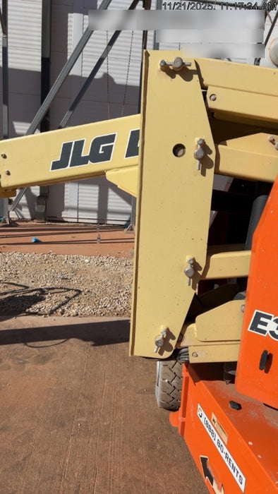 2019 JLG E300AJP