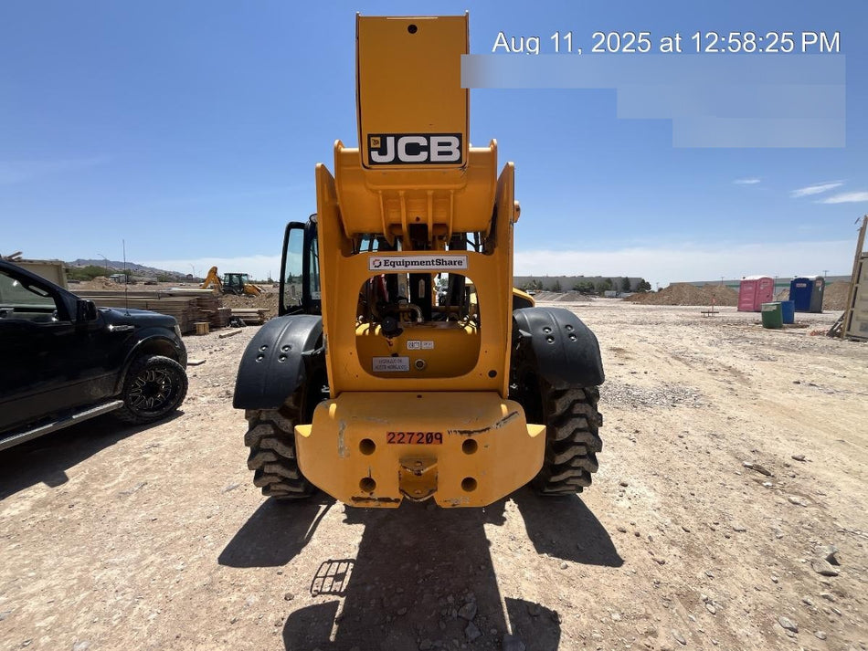 2022 JCB 510-56