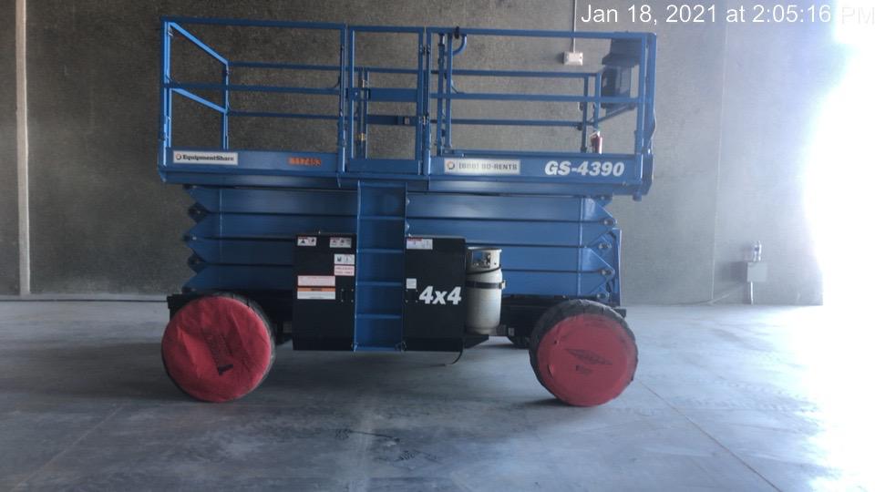 2020 GENIE GS-4390 RT