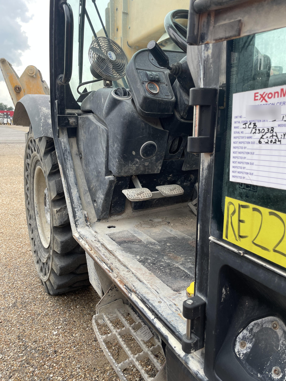 2021 JCB 512-56