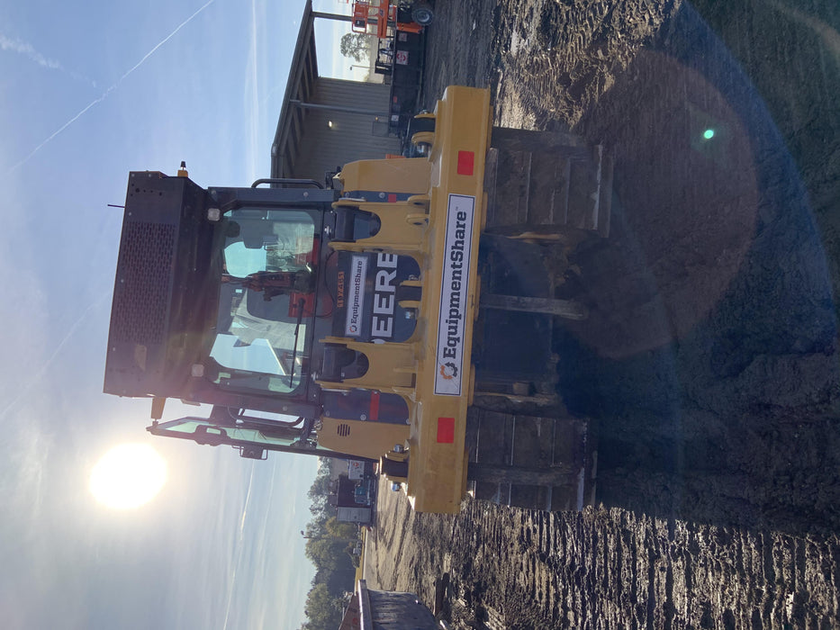 2020 JOHN DEERE 700L