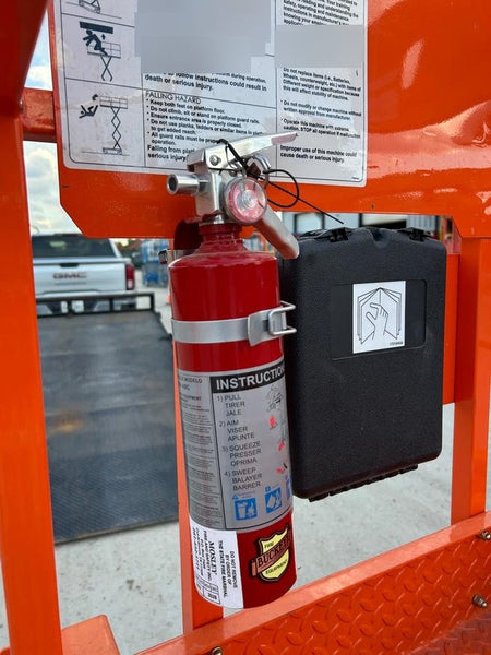 2025 JLG ES1932