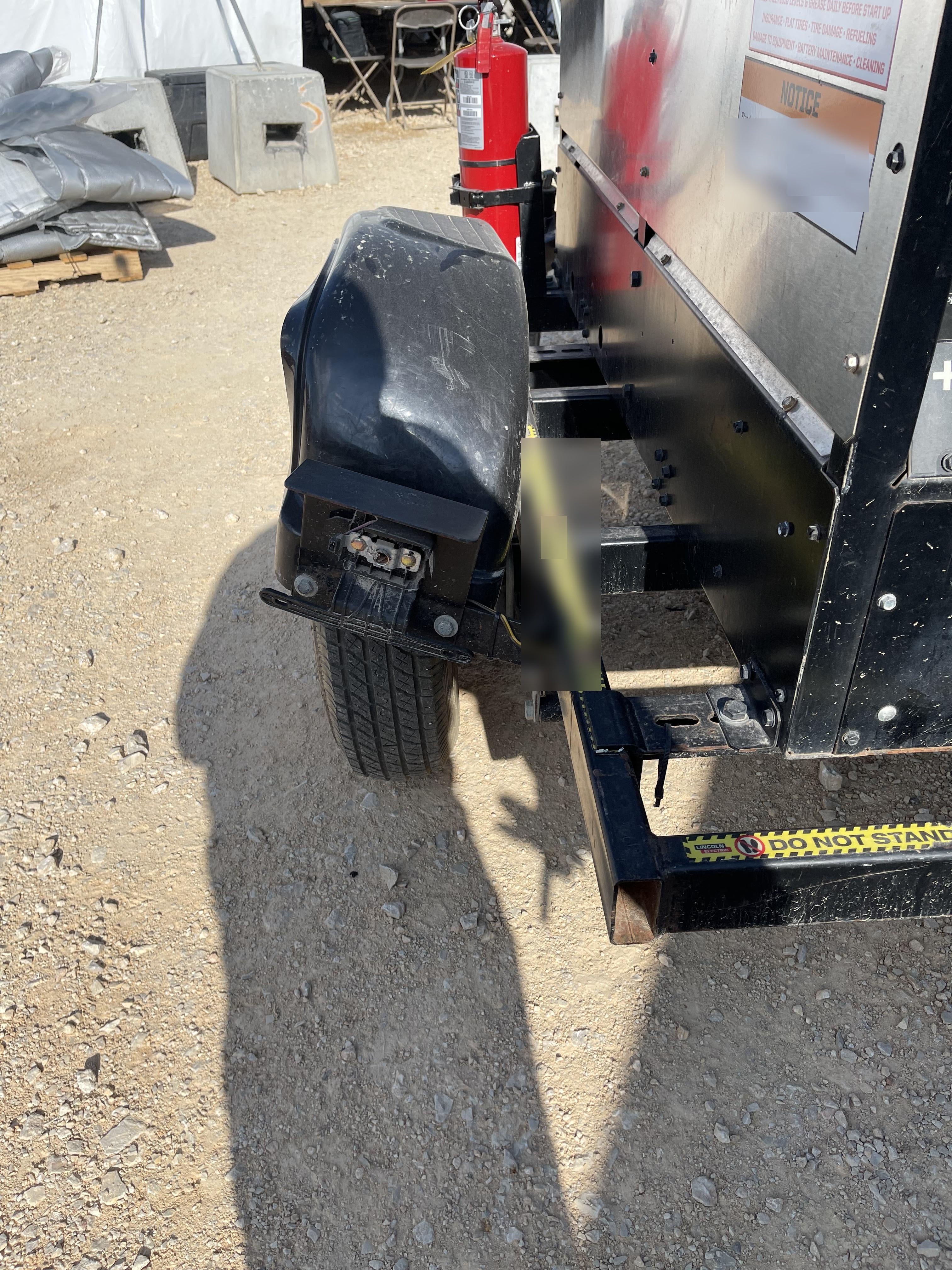 2019 Lincoln Electric Vantage 322 Ready-Pak 3, Two Wheel Trailer, Fender and Light Kit, Cable Rack