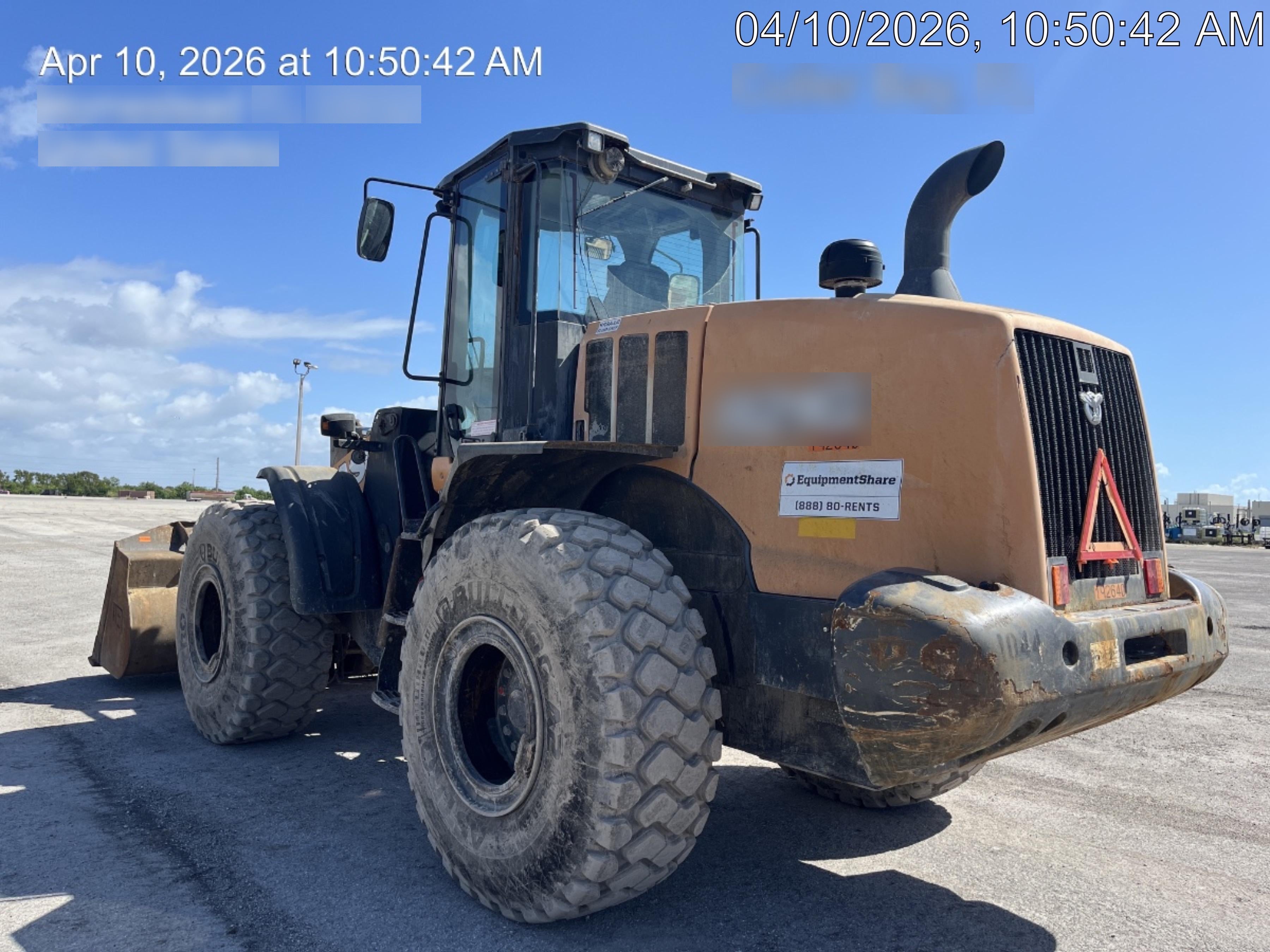2018 CASE 821G