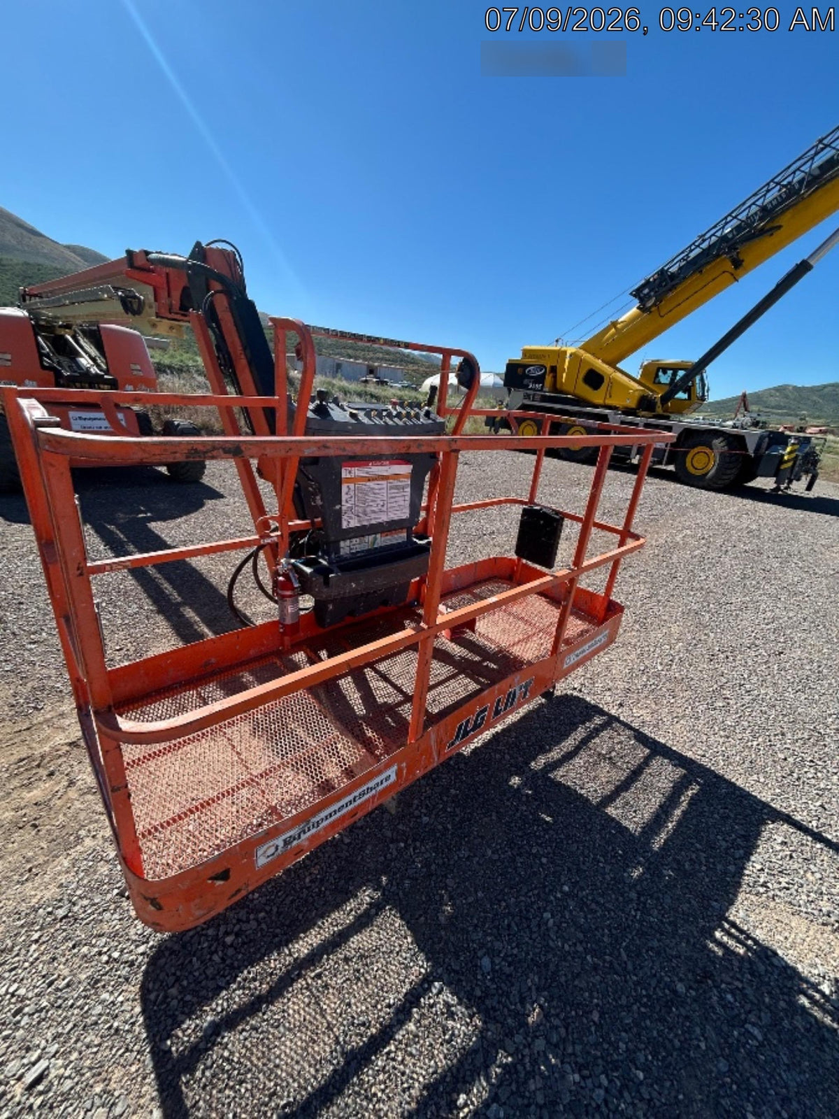 2020 JLG 660SJ