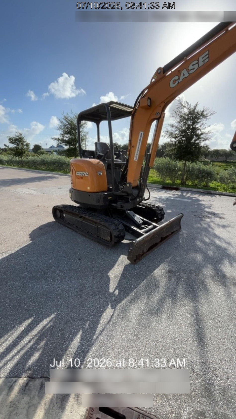 2022 TAKEUCHI TB235-2R