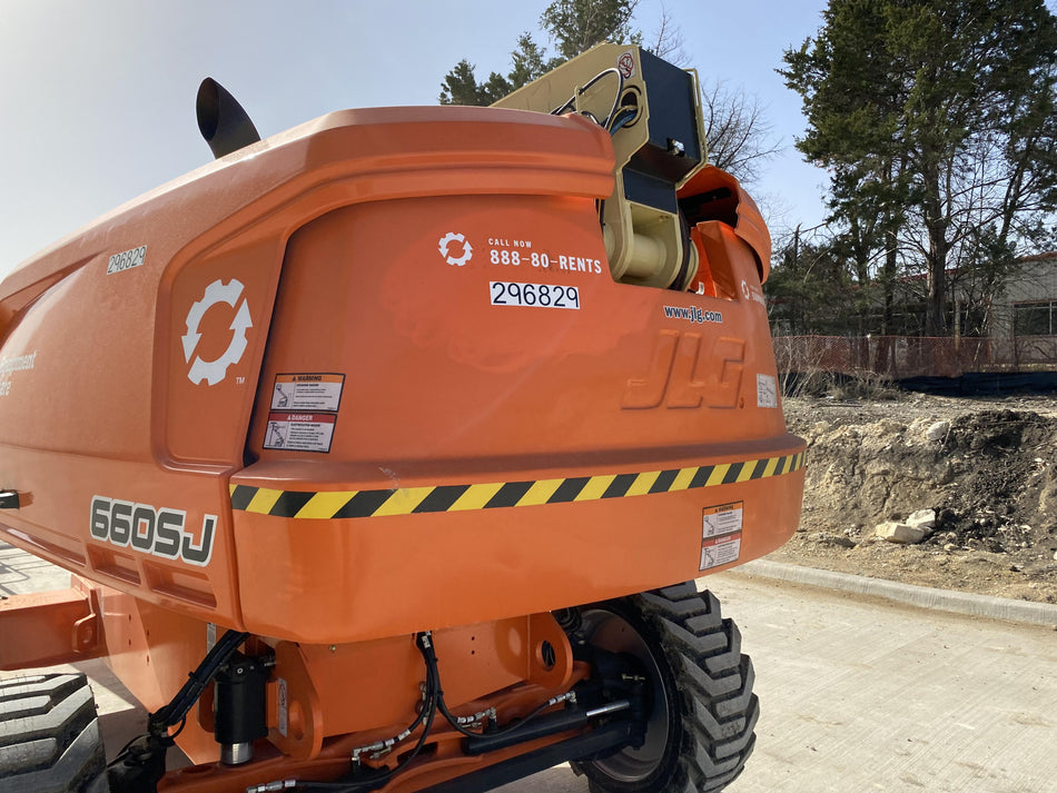 2023 JLG 660SJ