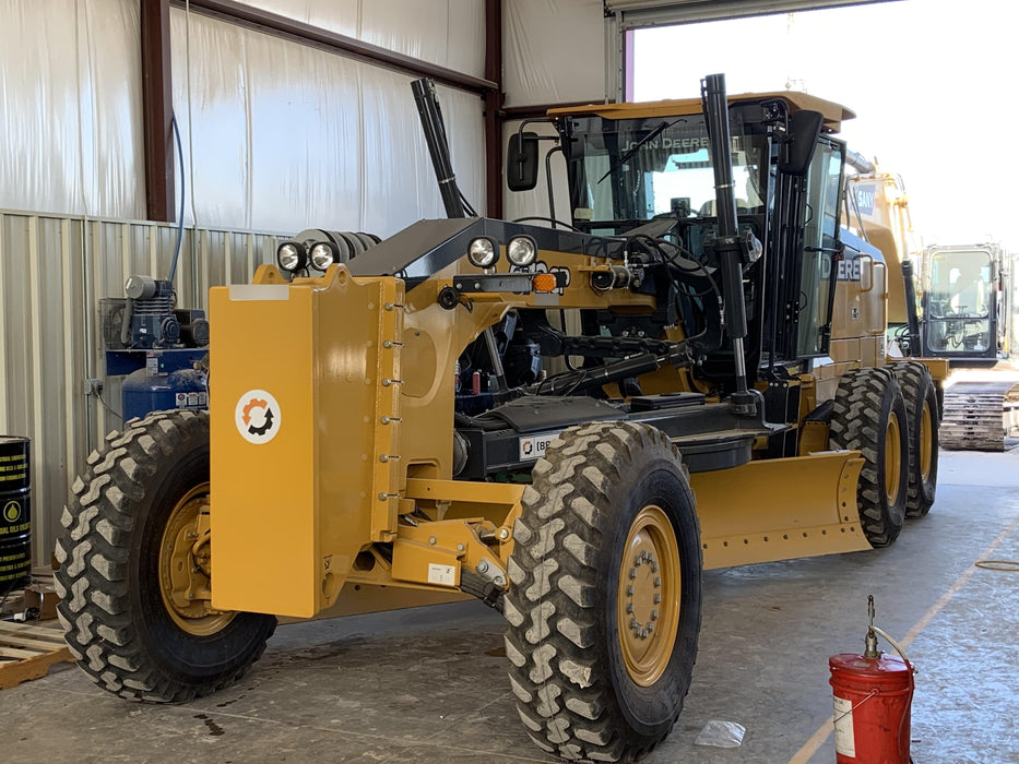 2019 JOHN DEERE 672G