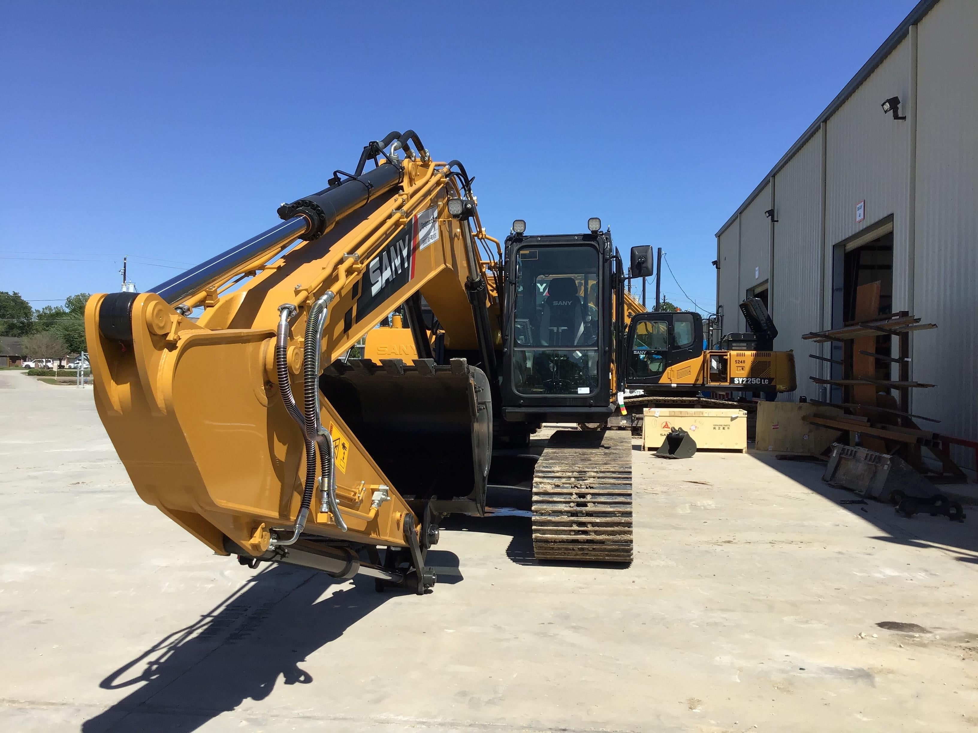 Sany SY215 SY215 Tier 4 - Cab w/Hydraulic QC, Buckets: 48" , Hydraulic Hammer 4,000 lb impact class