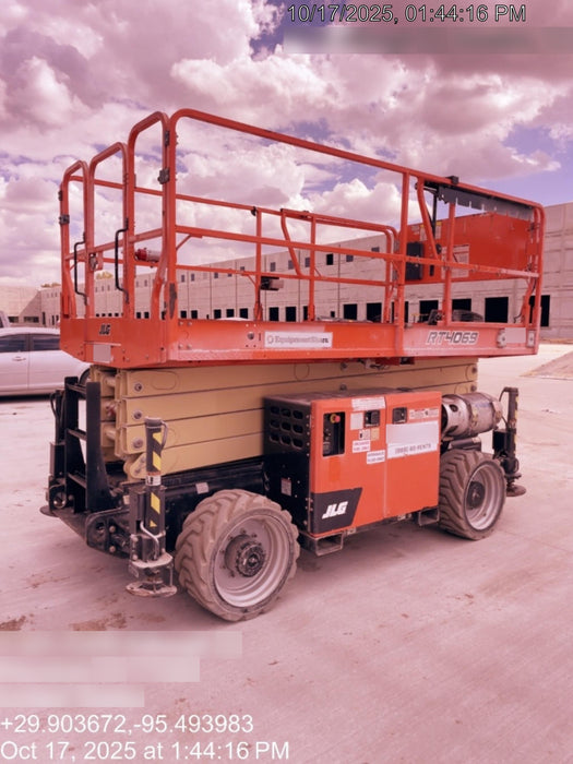 2021 JLG RT4069