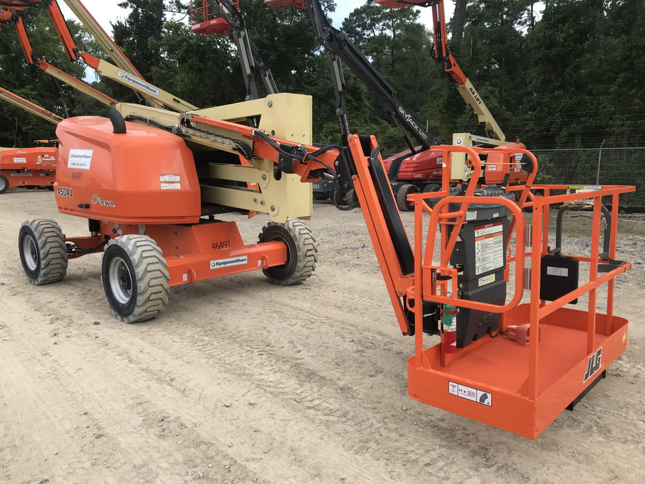 2019 JLG 450AJ