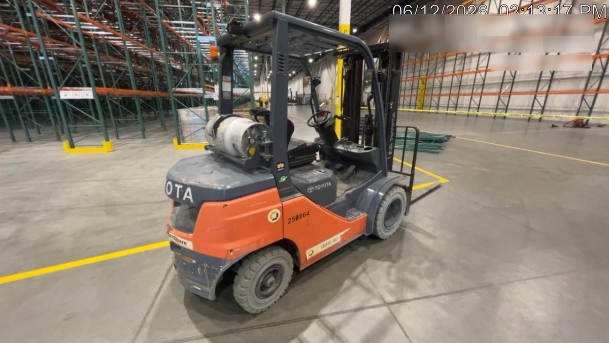 2022 TOYOTA 50-8FGU25