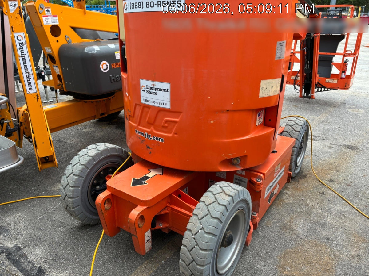 2019 JLG E300AJP