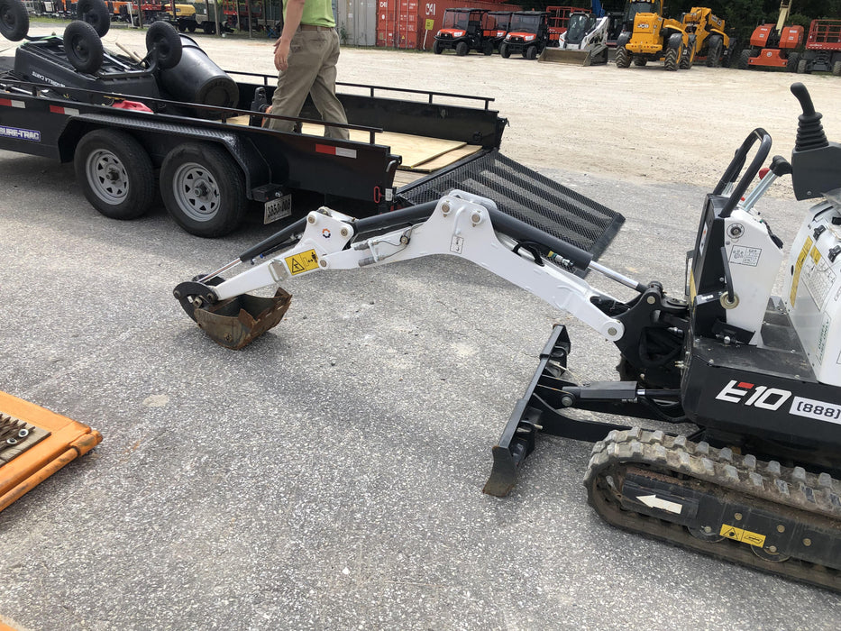 2021 BOBCAT E10