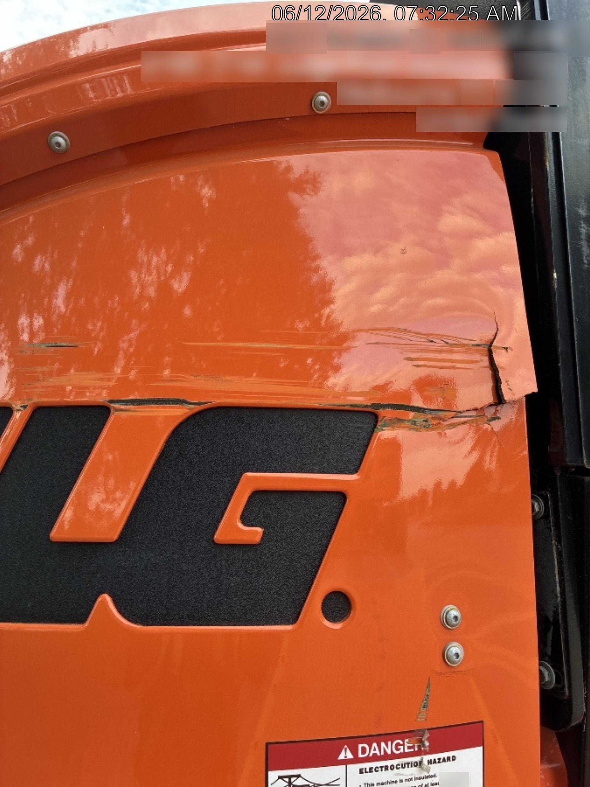 2023 JLG 460SJ