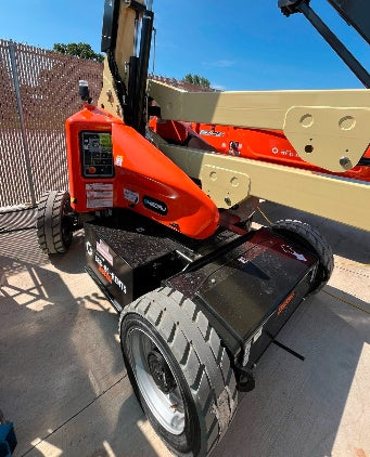 2024 JLG E450AJ
