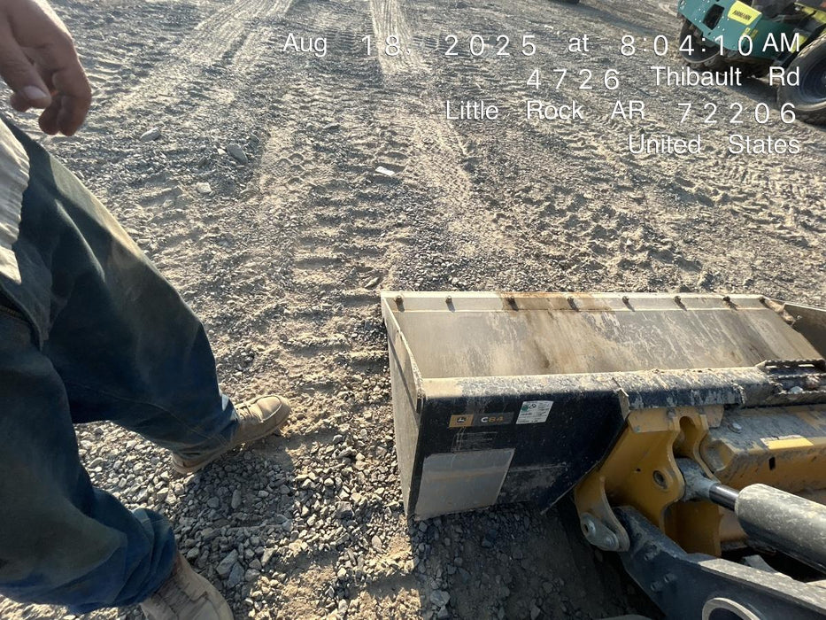 2025 JOHN DEERE 84" Bucket - John Deere