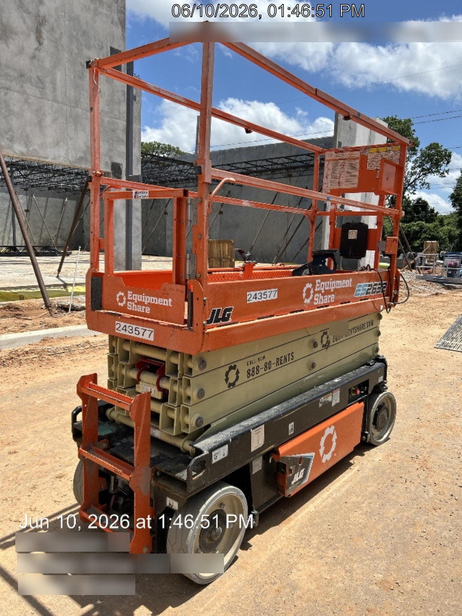 2022 JLG ES2632