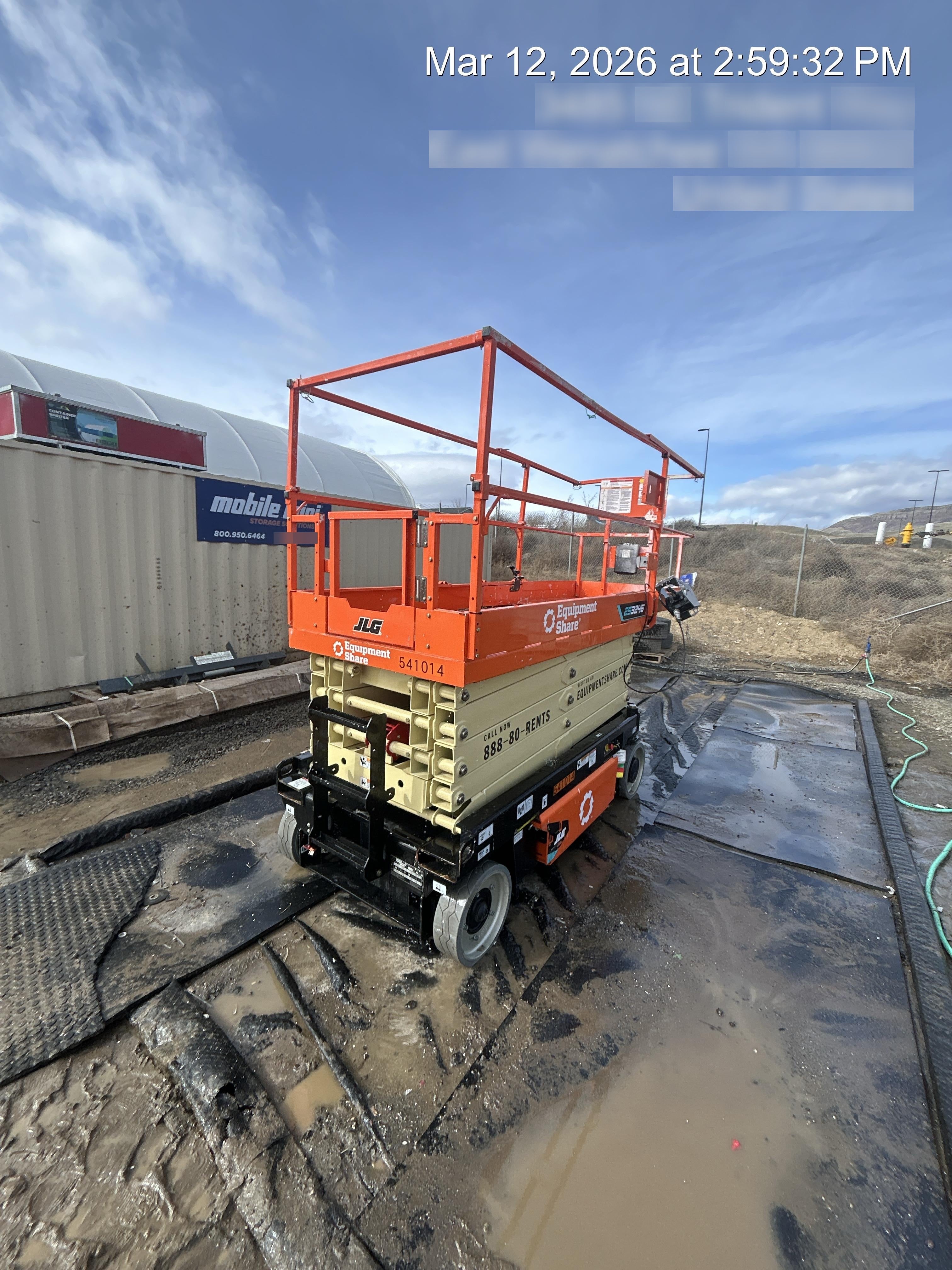 2025 JLG ES3246