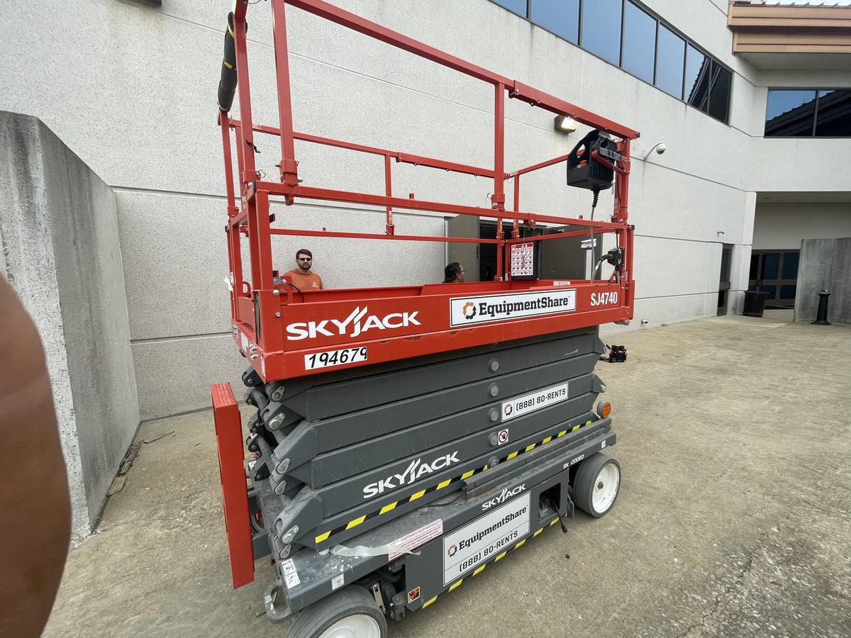 2021 Skyjack SJ4740 Hyd Drive, Sld NM Tires, DBcns, EST