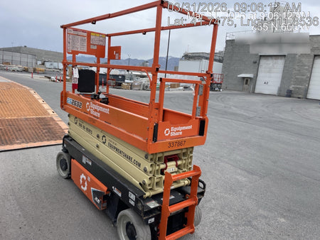 2023 JLG ES2632