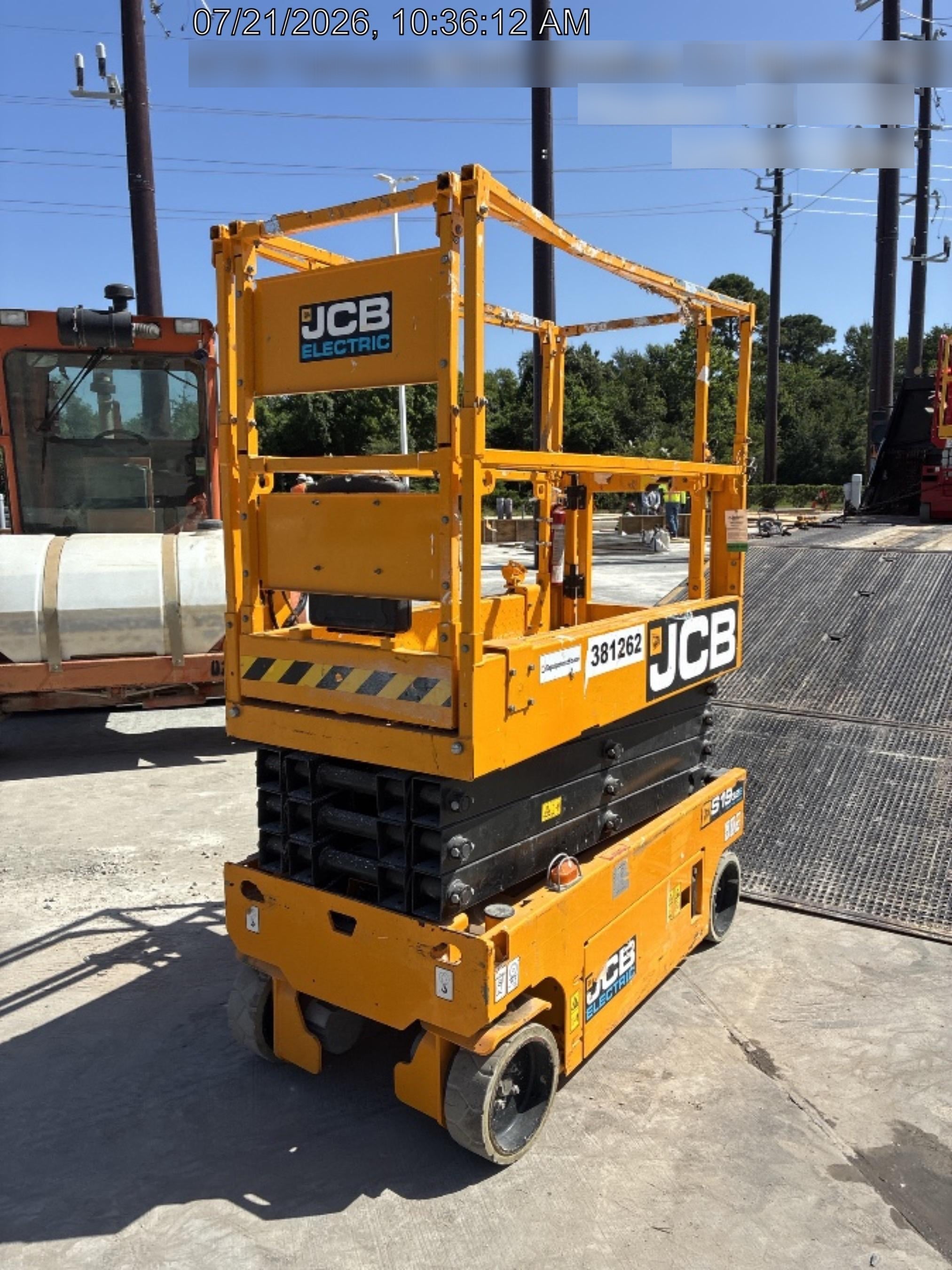 2024 JCB S1932E
