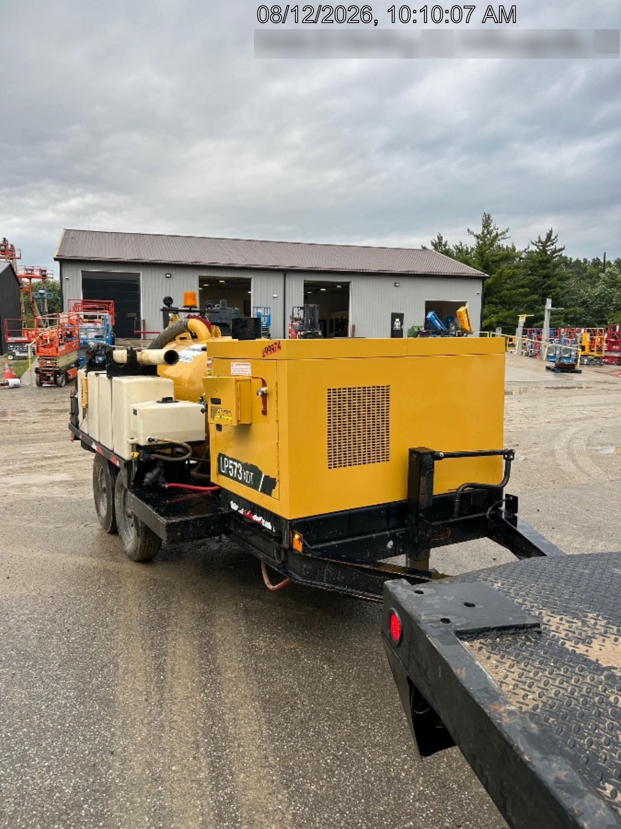 2023 VAC-TRON LP573XDT