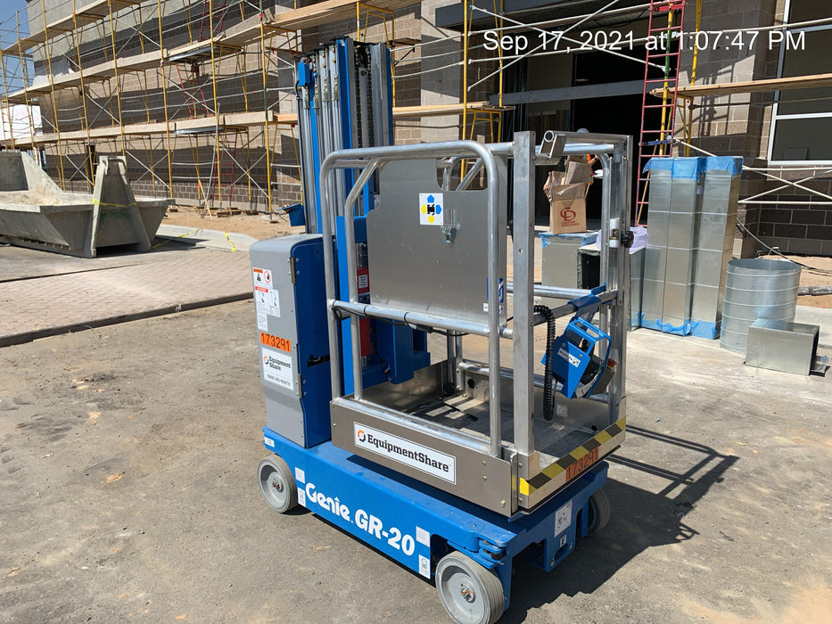 2021 GENIE GR-20