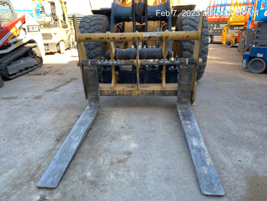 2020 JOHN DEERE 96" Loader Fork Carriage - John Deere