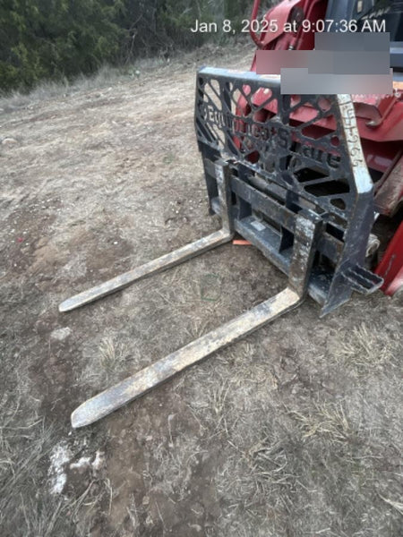 2021 PALADIN 48" Pallet Forks - Paladin