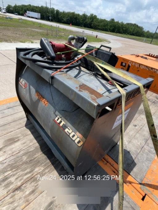 2024 LEE DT 200