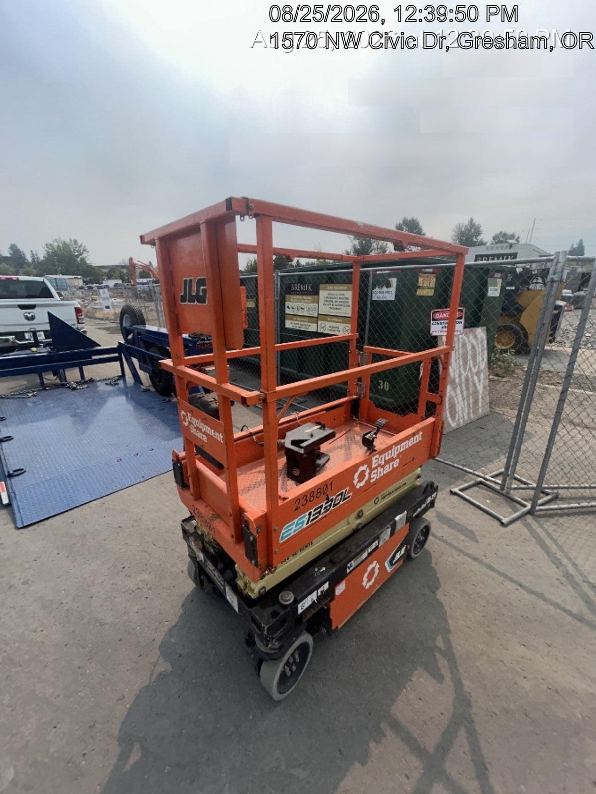 2022 JLG ES1330L