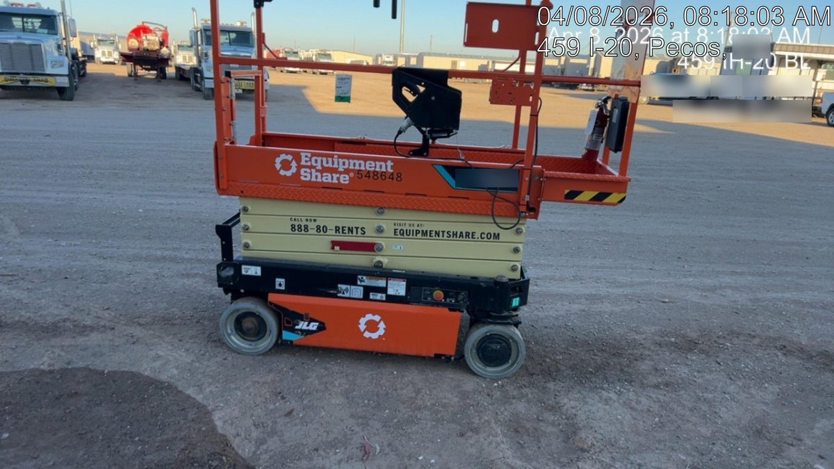 2025 JLG ES1932