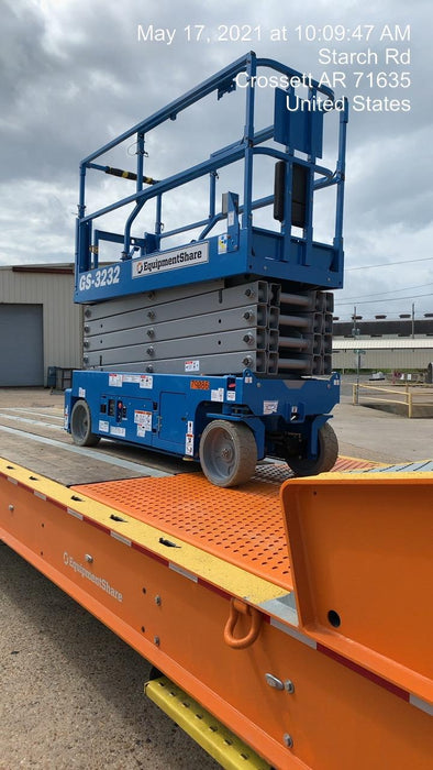 2020 Genie GS-3232 Standard, Folding half height swing gate