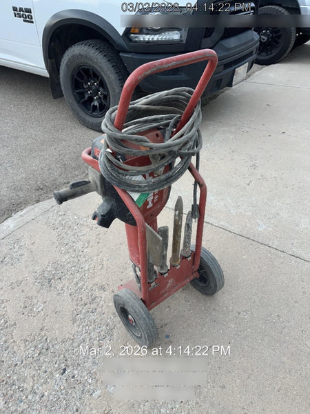 2020 HILTI TE 3000-AVR