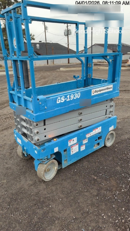 2020 Genie GS-1930 Solid Non Marking Tires, Beacon, Folding rails with half height swing gate, 800W Inverter