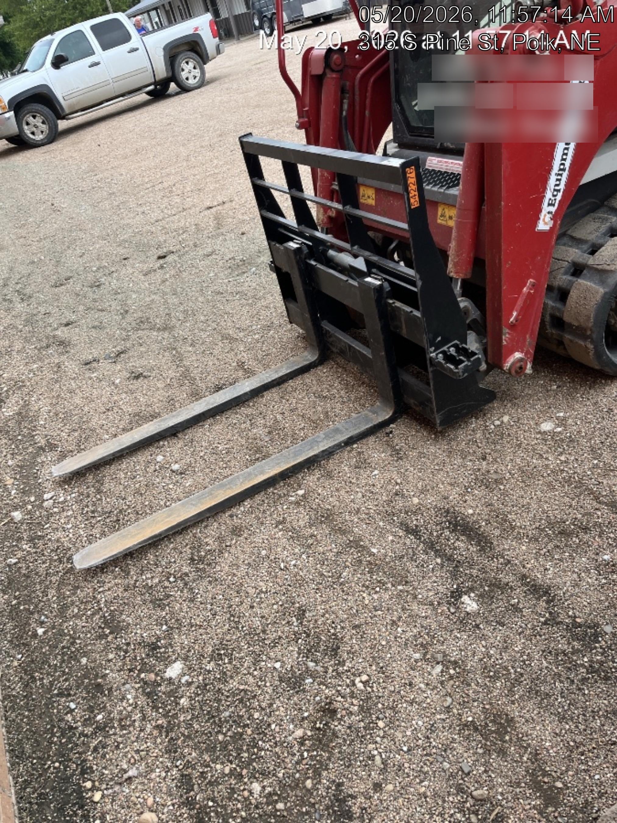 2025 ARROW MATERIAL HANDLING 24" Pallet Fork Frame