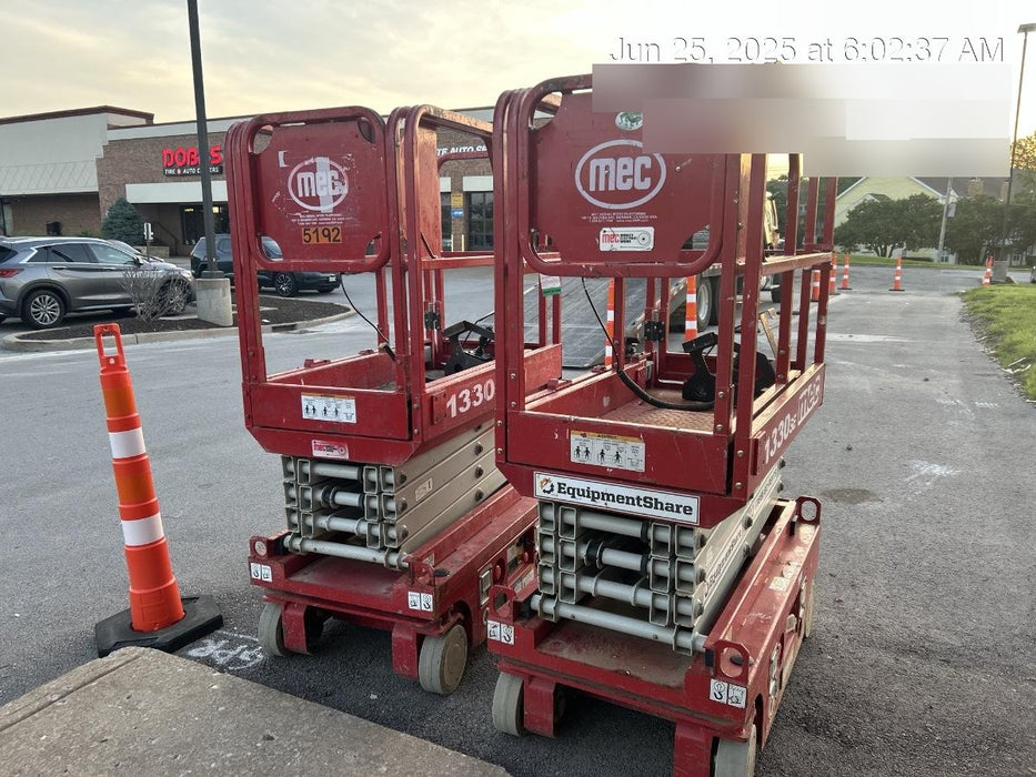 2017 MEC 1330SE 13' Scissor Lift w/2 Year Full Extended Warranty