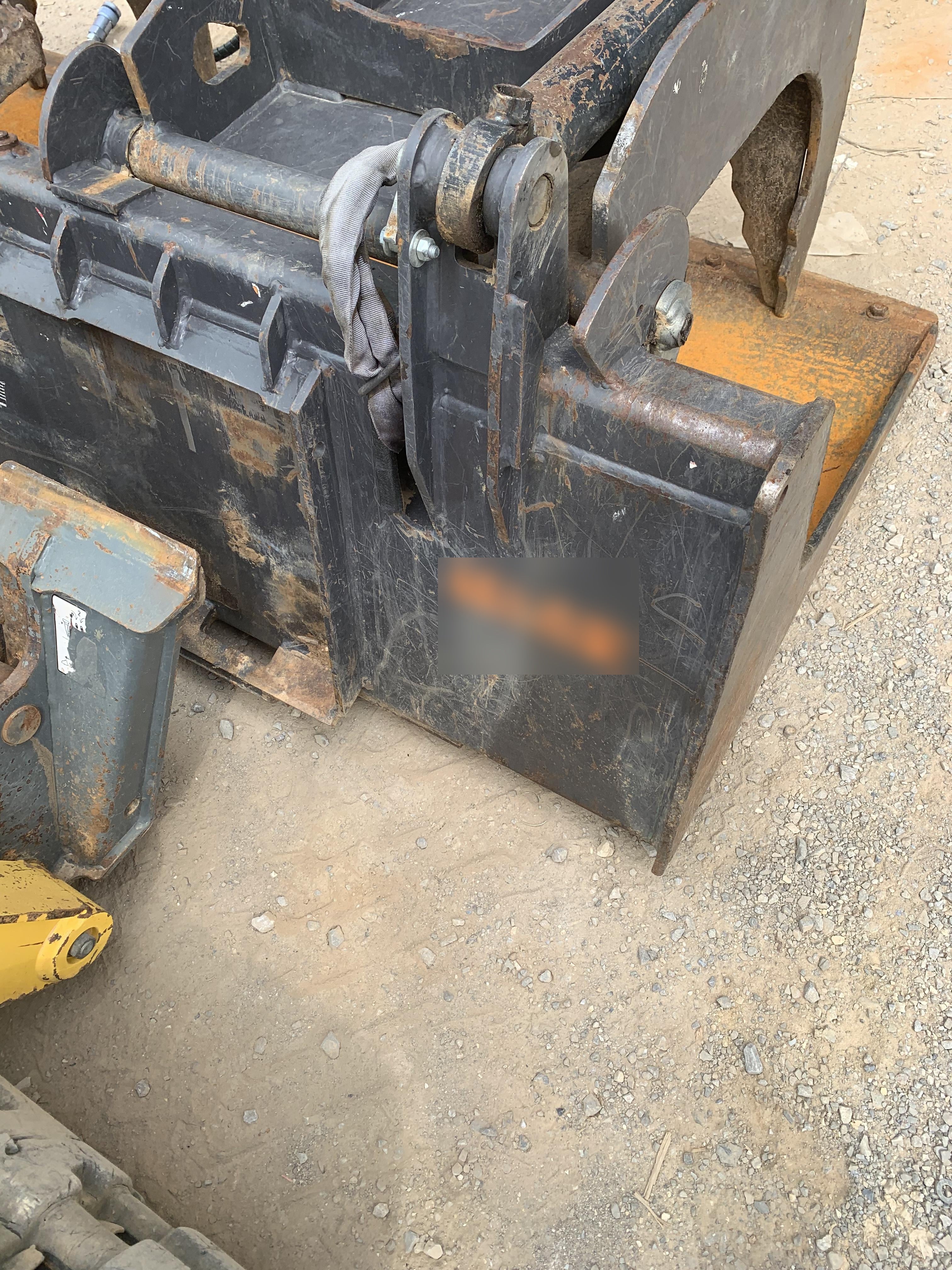 2018 PALADIN 76" Scrap Grapple Bucket - Paladin