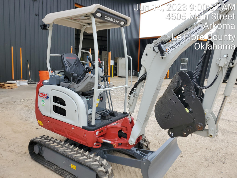 2022 TAKEUCHI TB20e