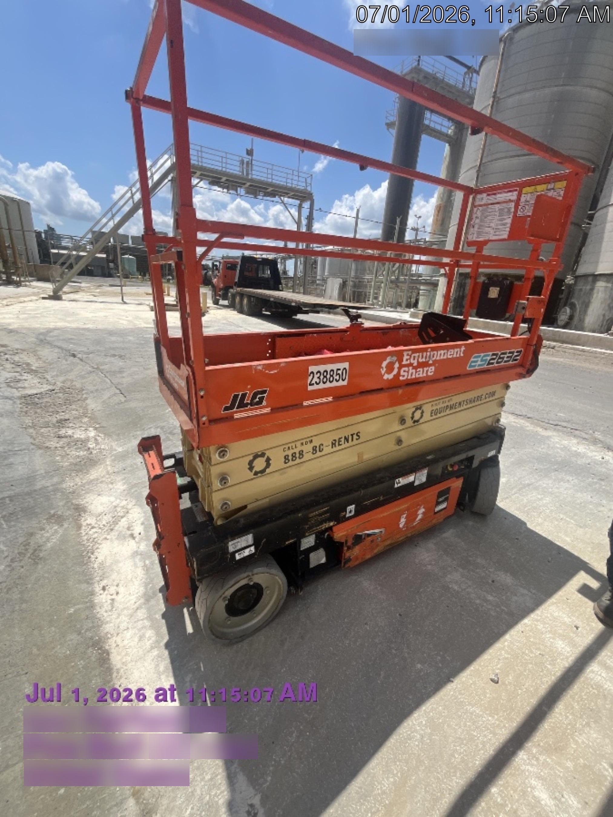 2022 JLG ES2632
