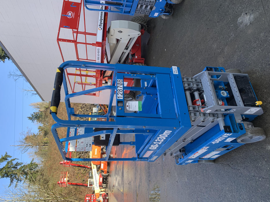 2021 GENIE GS-1330m