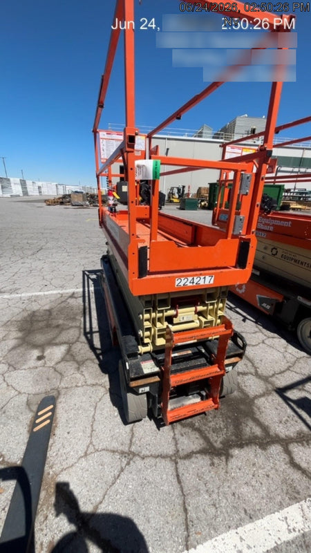 2022 JLG ES2632