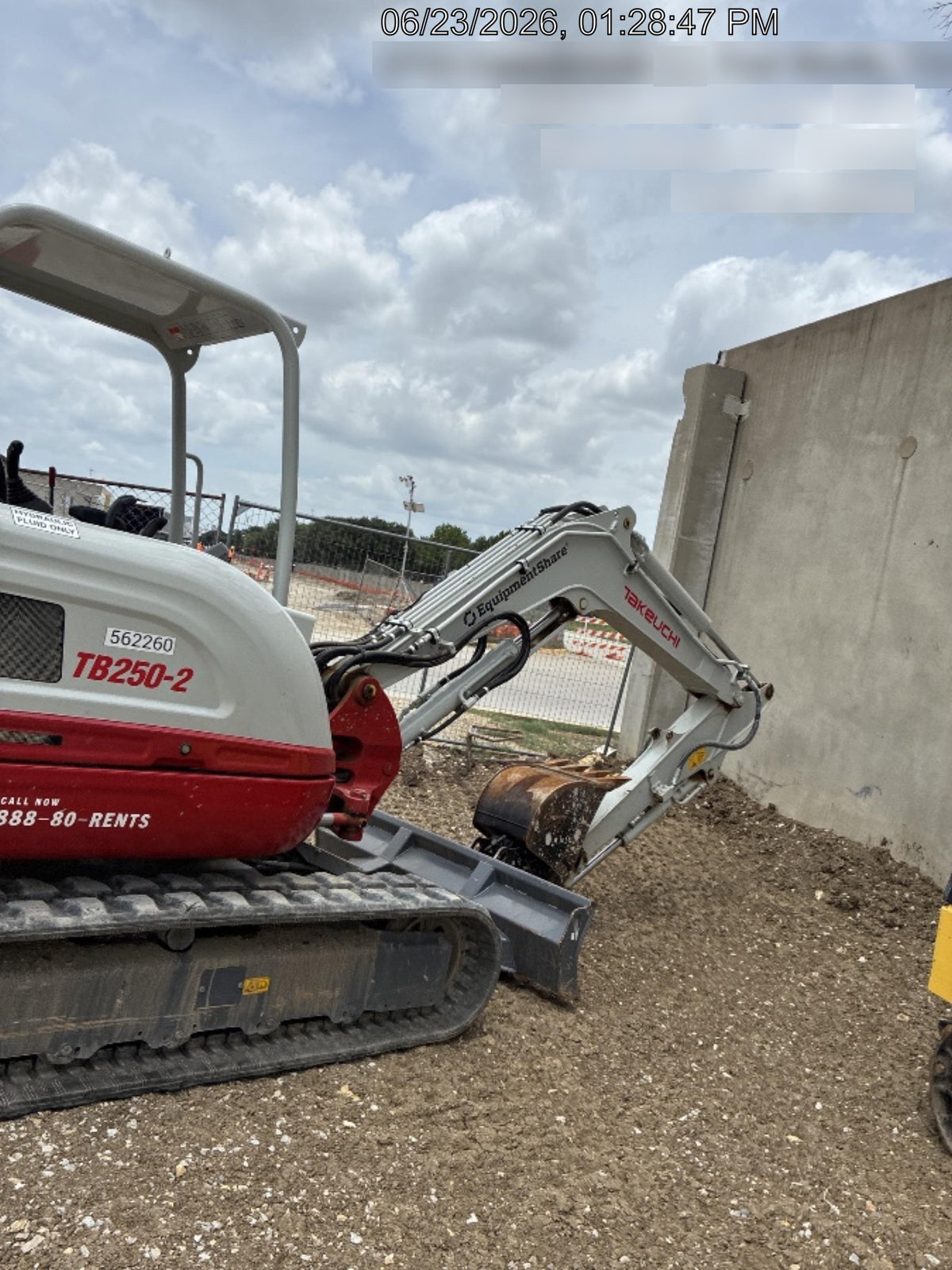 2025 TAKEUCHI TB250-2R
