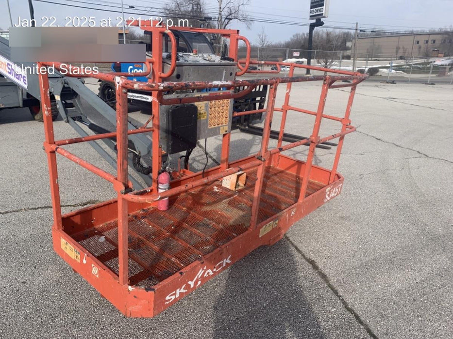 2017 SKYJACK SJ45T+