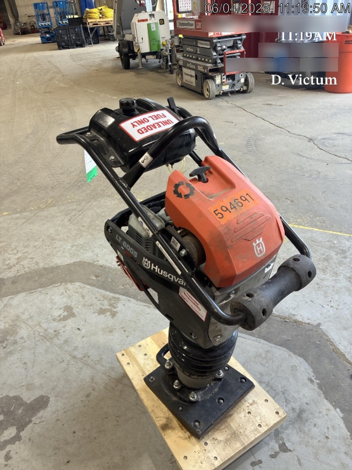 2025 HUSQVARNA LT6005