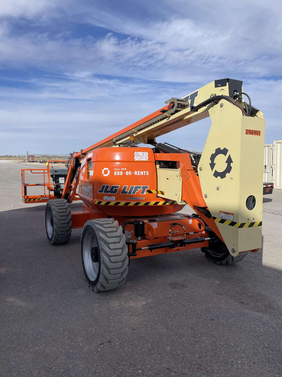2023 JLG 600AJ