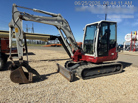 2024 TAKEUCHI TB250-2CR
